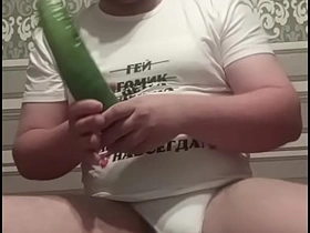 一个道德解放的基佬把他被爆菊的大屁股视频泄露到网上！ asian orgy gay porn