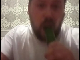 比起肛交我他妈更爱吃意大利面！ gay porn tweet asian