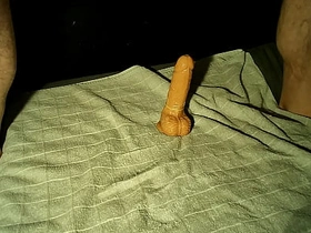 旧假阳具，新鲜精液 asian gay secret sex videos