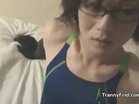 亚洲变装人打飞机 taiwan hunk gay porn