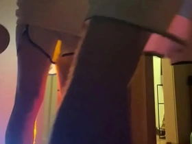 教练对嫩徒弟的严厉惩罚 - 免费版 ryo japan gay porn