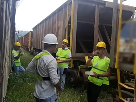 工友午休时玩大了 轮操被动同事还射了好多精液当甜点 hot asian gay boys sex videos