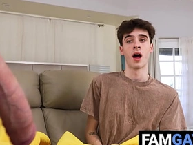 病中仍要屌 Brody Kayman, Max Mabry young uncaring chinese boy porn