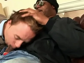 黑肌猛男撕開白嫩男孩肛門狂操 hot deny stuff up asian gay sex videos