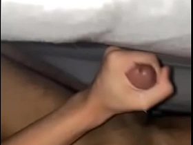 亚裔小骚货揉搓发情的鸡巴 hot careless ass porn