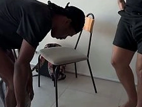 客户来询价结果被黑屌捅爆还吃了两发浓精 japan gay porn movie