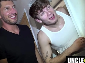 干完我们赶紧滚 Jordan Starr, Caden Dior, Blake Rivers, Pike Woods chinese ancient gay porn