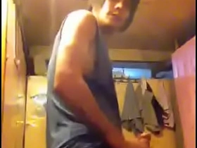 亚裔打飞机 happy-go-lucky porn asian fuck