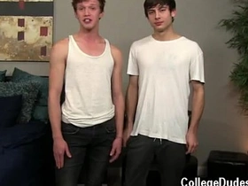 亚洲基佬酒店开房 Riler 被Zaden 干到自撸 gay tube sex videos asian