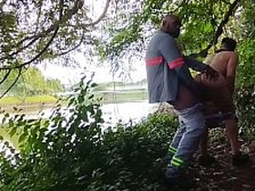 工人在草丛里狂干老外墨西哥佬 pinoy indie gay porn