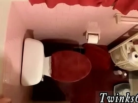 亚洲男同色情片 一屋子鸡巴撒尿 free online chinese gay porn videos