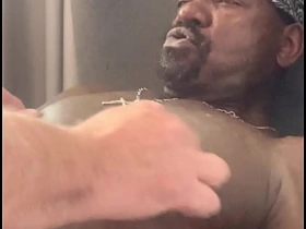 跨种族BDSM玩奶第二集 gay porn deadly hot