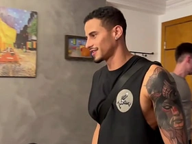 本来雇我当家教结果把学生都给上了 gay chinese porn busy movie