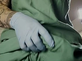 火辣护士Jakipz撩拨你 用他鼓胀的大屌挑逗你 独家预告 father together with son chinese gay porn