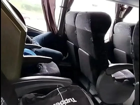 公交上发骚被偷拍 众人围观录像 chinese gay porn chinese social