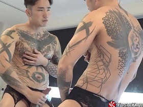 YOSHIKAWASAKIXXX - 义雄玩弄奶头并打飞机 gay asian daddy porn