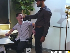 办公室的第一天 asian gay boys porn