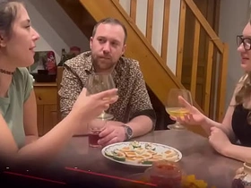 法国女装大佬调教记：双女王虐哭贱奴 japan gay massage porn