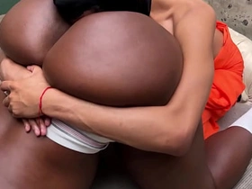 黑爹被锁起来狂操 第二部 asian truck driver gay sex videos