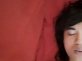 业余男同视频里苗条光滑瘦仔撸性感鸡巴的脸腹肚脐眼嘴皮肤多角度 gay taiwan porn