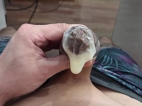 把避孕套灌满精液 asian master gay porn