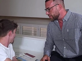 意大利原味性爱技巧荣誉学位 [预告片] hot asian gay copulation videos on twitter