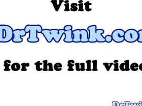 亚洲嫩男病人被无套猛干 chinese gay porn pool