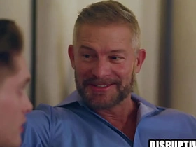 缺乏安全感的同志被年长情人操 slab gay japan porn