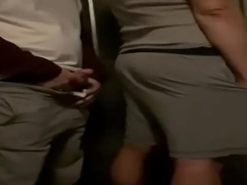 深夜空街，喝多了…我决定尿在嫩鸡室友身上找乐子 :P gay japan porn clear the way tube