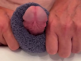 我自慰到射精28 korean gay porn video