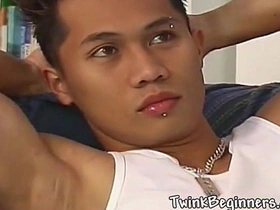 性感亚洲小受爱自慰 hot partisan cheerful porn