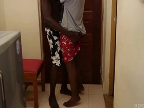 黑人嫩屌托尼和杰克无套交配 korean massage gay porn