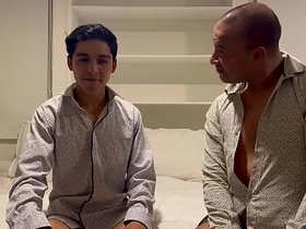 这小年轻从没尝过残疾大哥的巨屌 hot gay chinese porn twitter