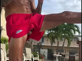 鸡巴意外从短裤里弹出 hot elated porn sex video